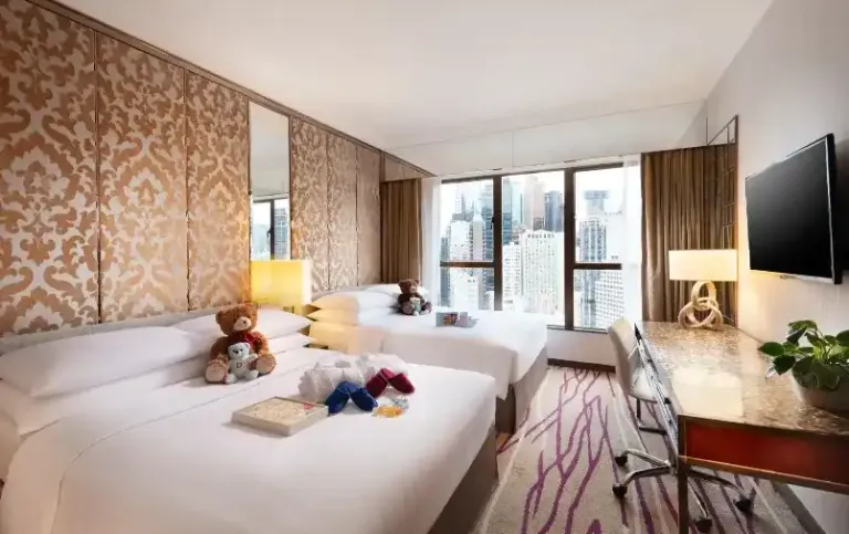 Deluxe Family Quad Room